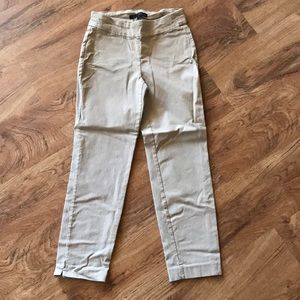 Harve Benard size 8 pull on slacks